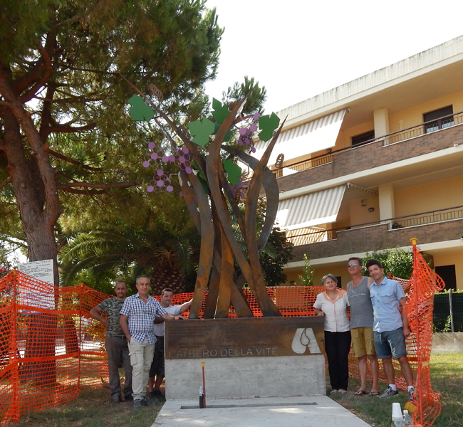 Inaugurazione Monumento Al Donatore Lalbero Della Vite A