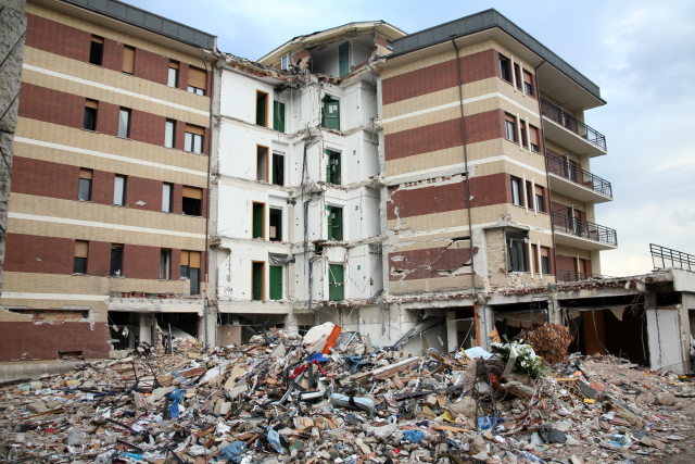 L'Aquila, 9° anniversario sisma: omaggio alla Signora degli Appennini