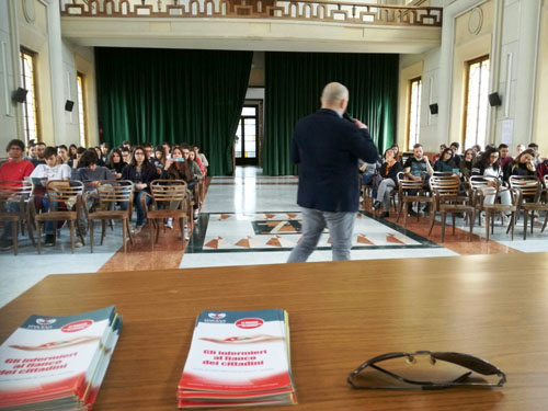 Gli infermieri teramani incontrano gli studenti del Liceo “Delfico”