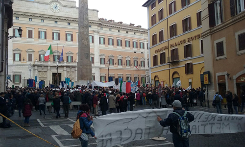 protesta a Montecitorio