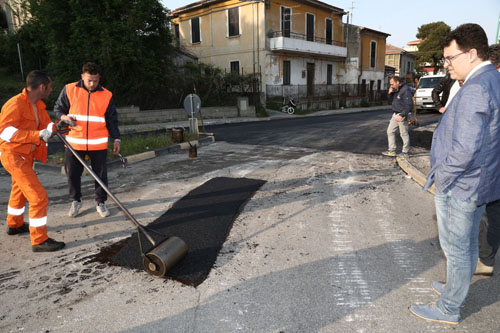 asfalto in via del circuito