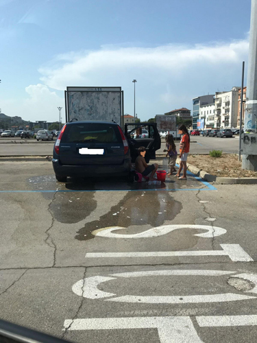 Foto bivacco aree di risulta Pescara