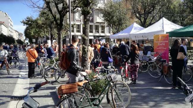 Bici Sicura Montesilvano, a Pescara marchiate ieri 430 bici