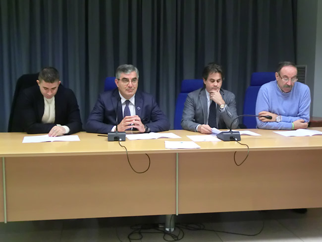 conferenza stampa dati occupazione istat abruzzo