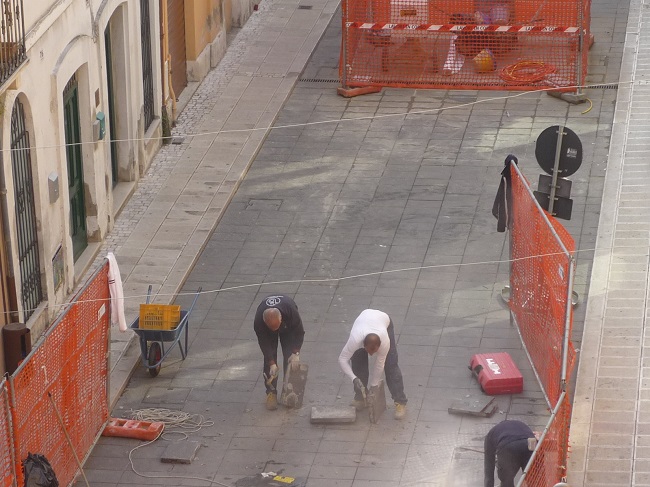 interventi per ripristino pavimentazione Corso Garibaldi