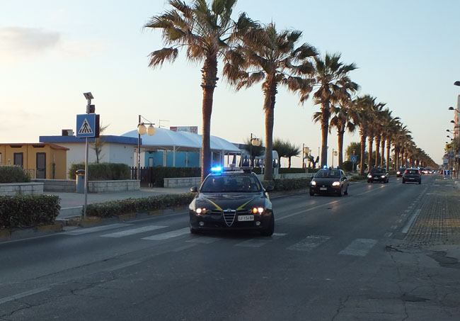 Pescara spaccio droga estorsione quattro arresti