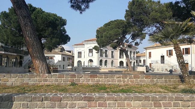 piazza calabresi Montesilvano