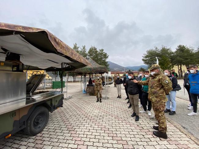 mostra materiali esercito