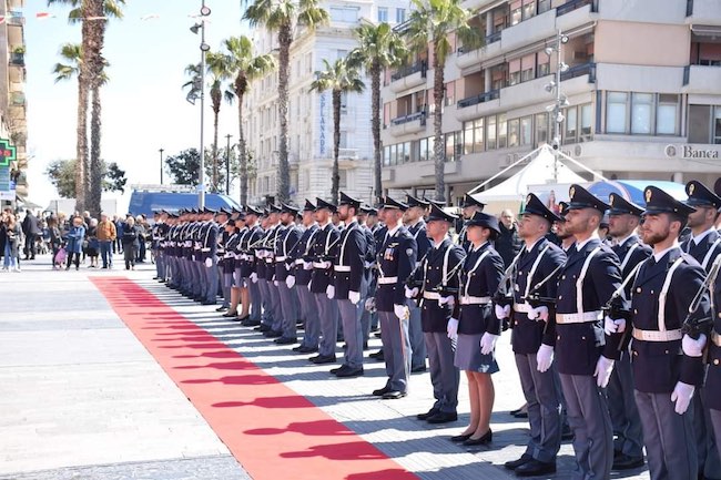 neo agenti polizia pescara