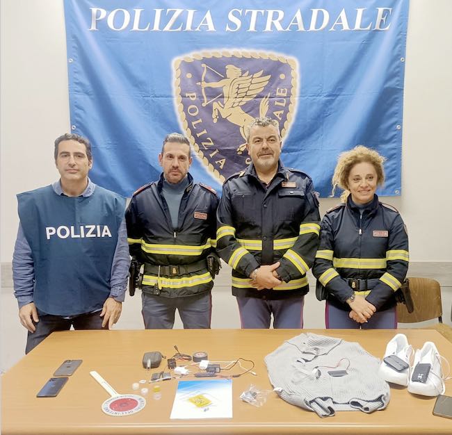 polizia stradale auricolari