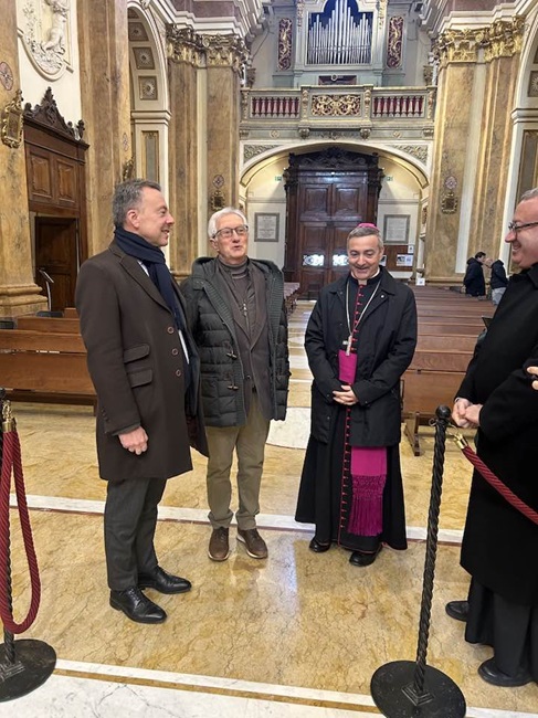 visita Amb.Briens Santa Maria del Suffragio 02