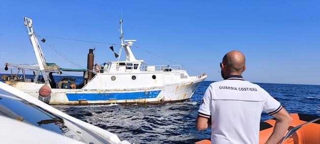 sequestro attrezzi pesca illegali