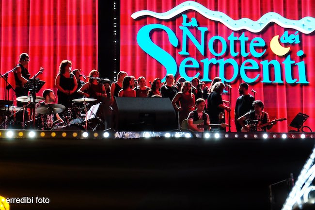 la notte dei serpenti palco