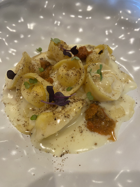 Tortello cacio e pepe all'Abruzzese