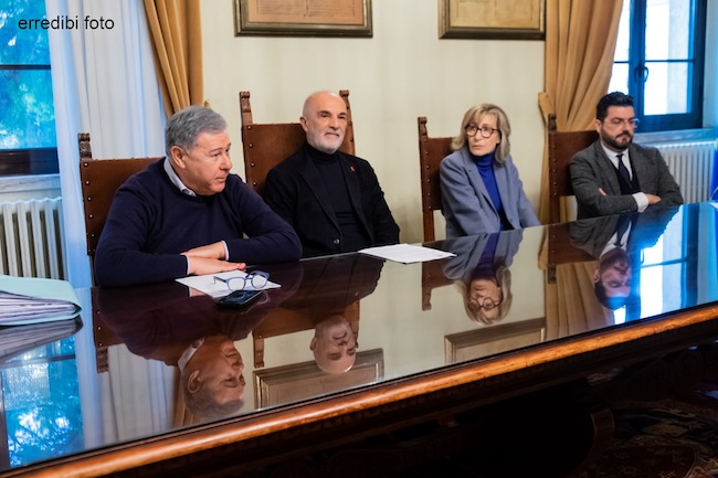 conferenza decreto sviluppo pescara