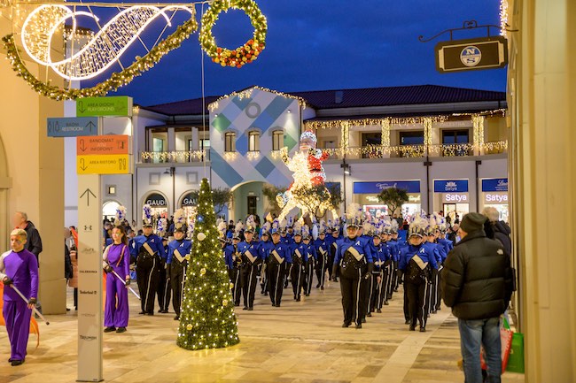 evento natalizio santangelo outlet village